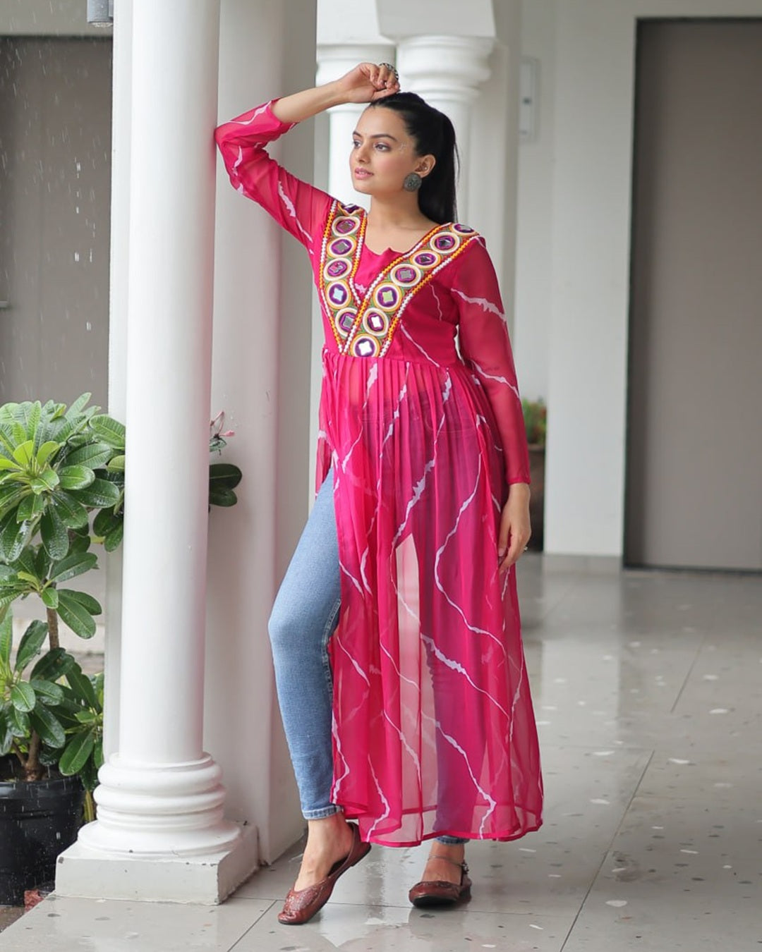 Navratri Grace – Pink Kutchi Work Kurti