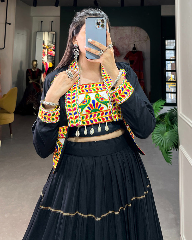 Black Beauty – Gamthi Glam for Navratri