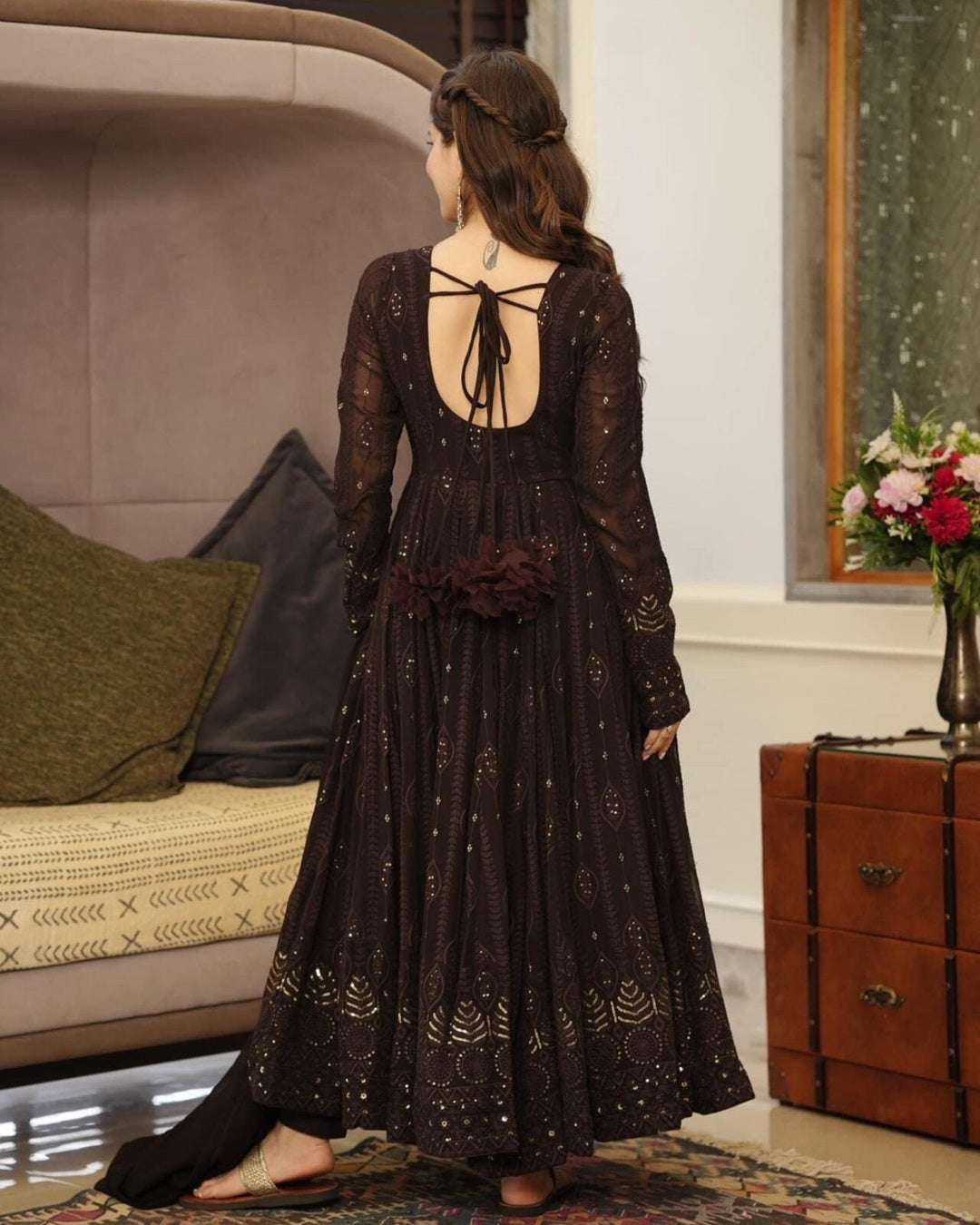 Black Georgette Suit Set with Elegant Embroidery