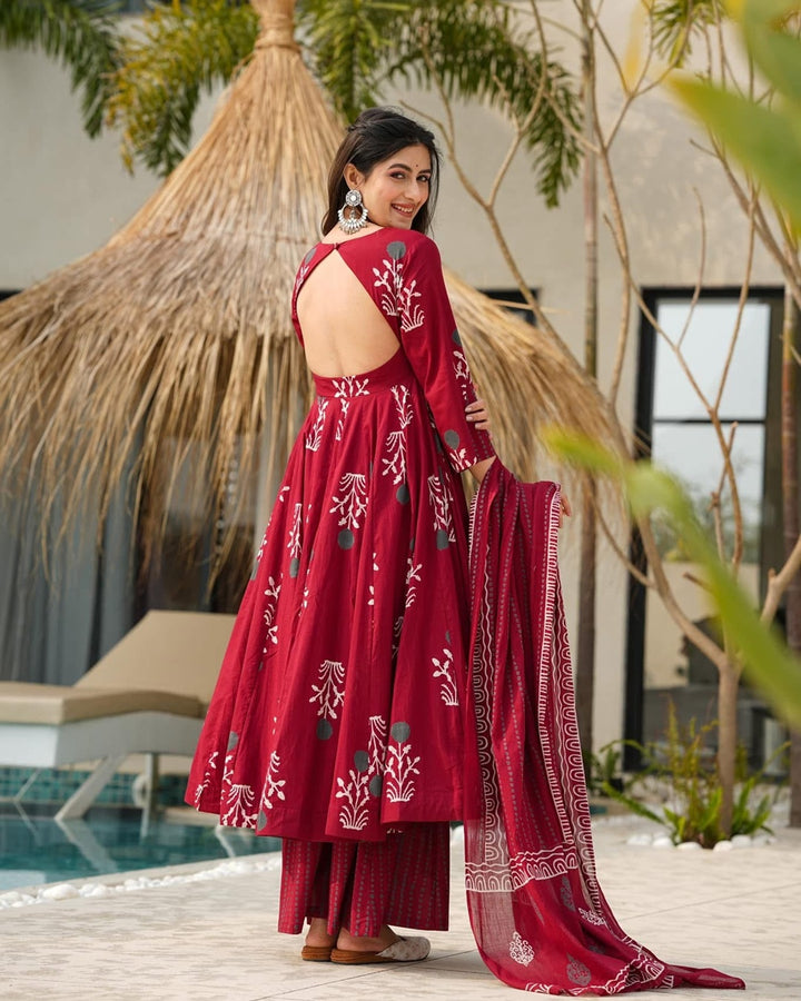 Maroon Digital Print Maslin Suit with Blooming Dupatta