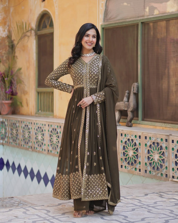Mehndi Elegant Embroidered Faux Georgette Kurti Set with Pant & Dupatta – Luxe Ethnic Wear