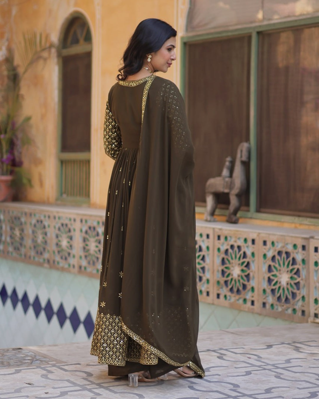 Mehndi Elegant Embroidered Faux Georgette Kurti Set with Pant & Dupatta – Luxe Ethnic Wear