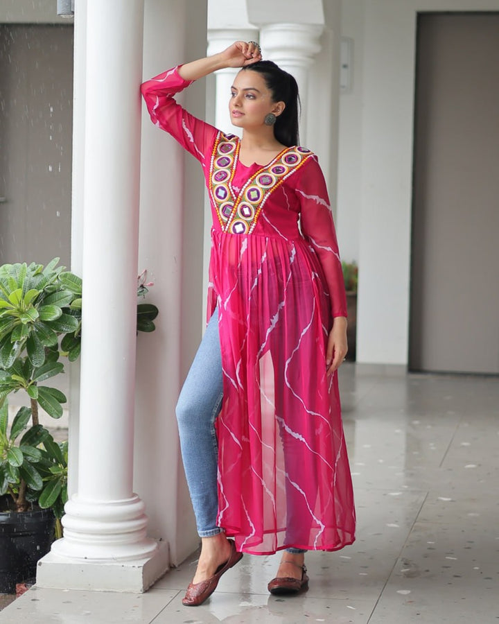 Navratri Grace – Pink Kutchi Work Kurti
