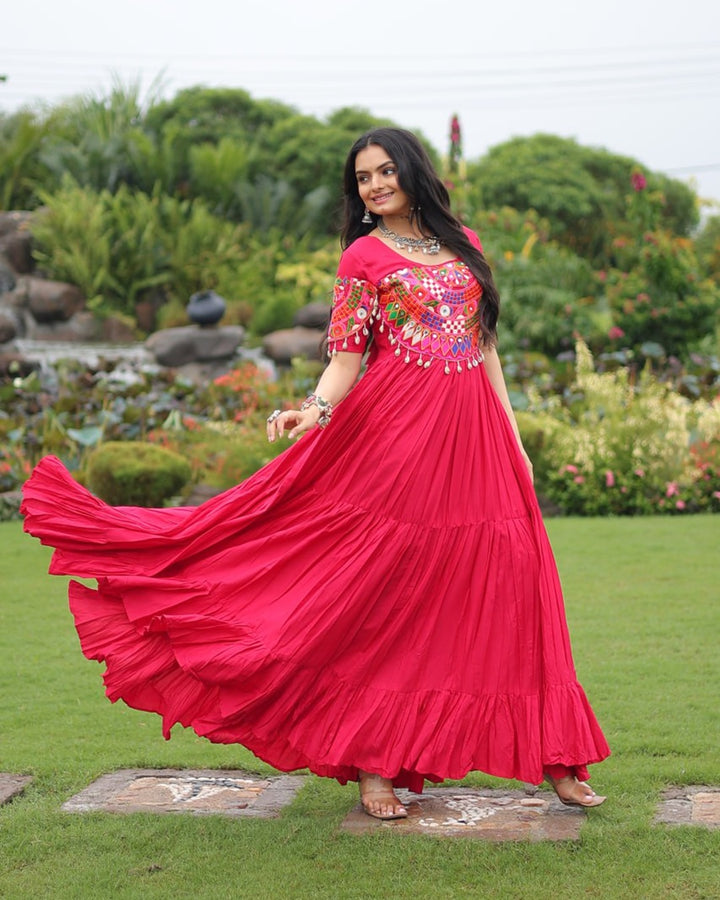 Rani Pink Radiance – Mirror Magic for Navratri