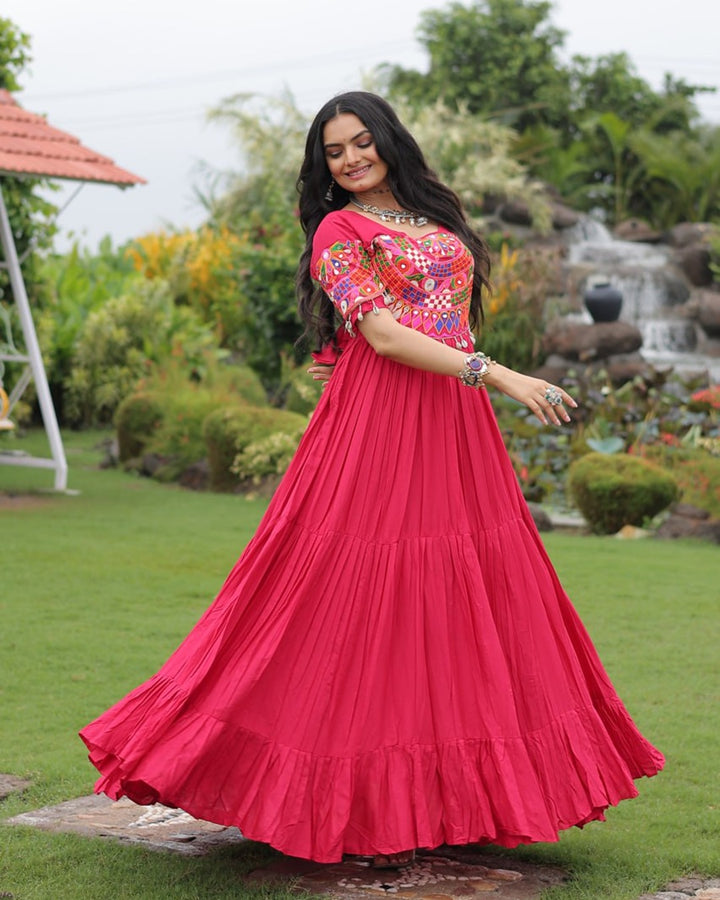Rani Pink Radiance – Mirror Magic for Navratri
