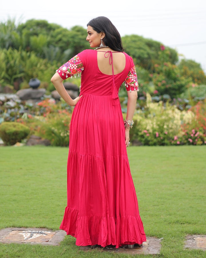Rani Pink Radiance – Mirror Magic for Navratri